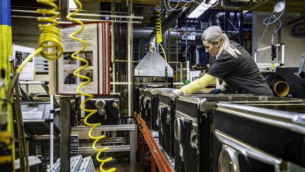 Top 9 Use Cases of Machine Learning in Manufacturing